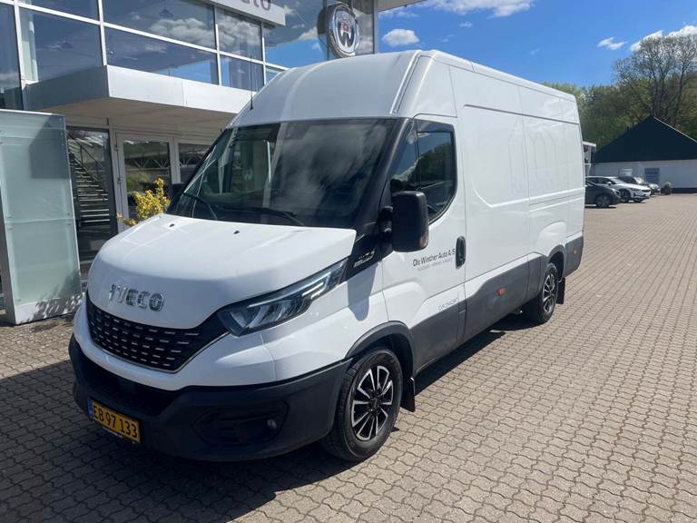 Iveco Daily 2,3 35S16 12m³ Van