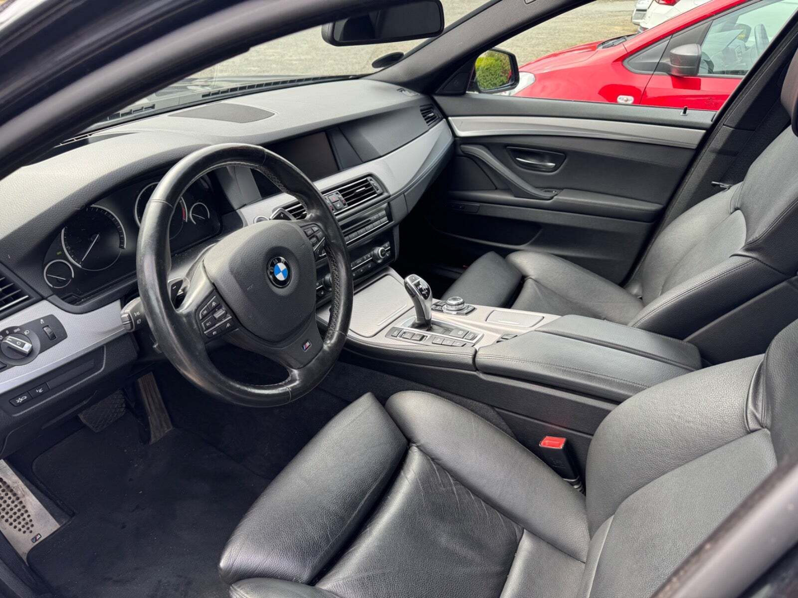 undefined BMW M550d fra 2013 set indefra