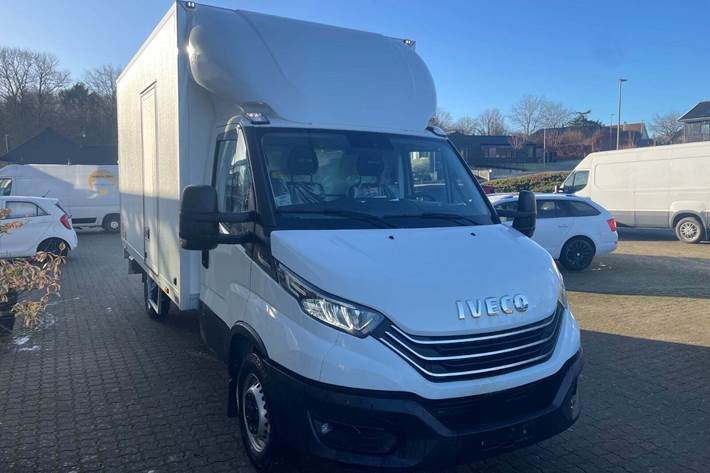 Hvid Iveco Daily fra 2025