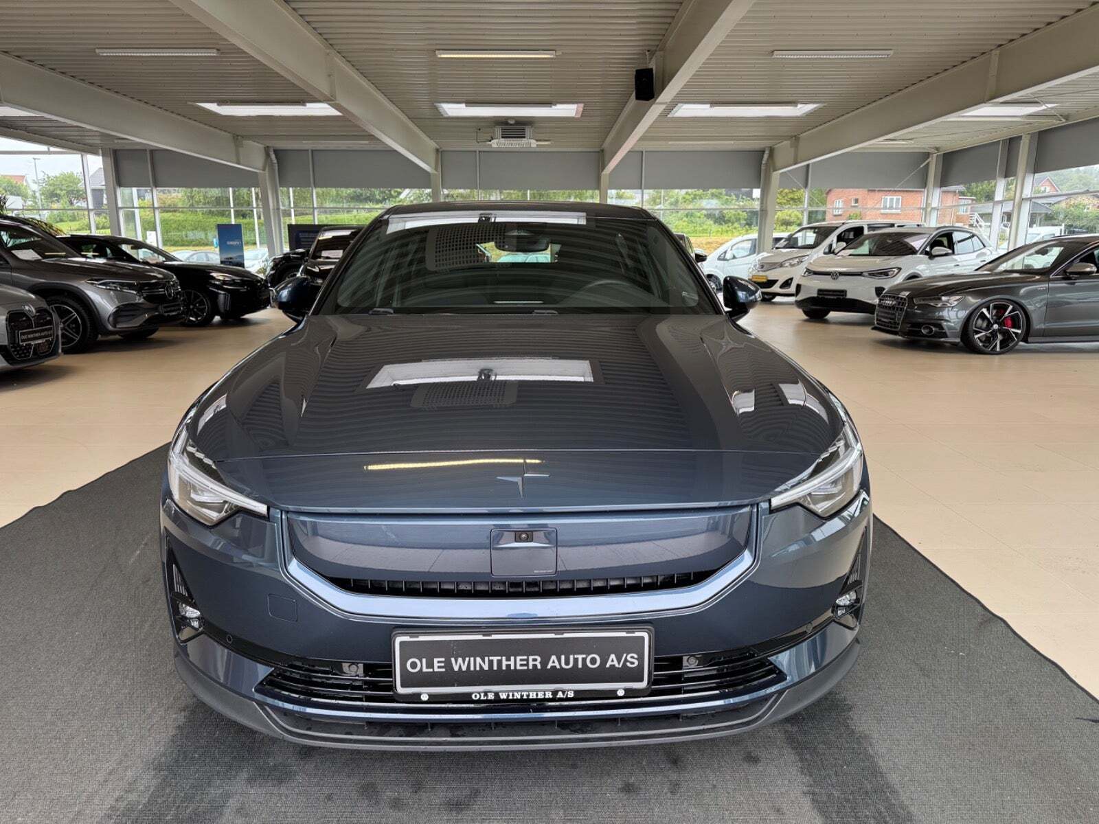 Blå Polestar 2 fra 2025