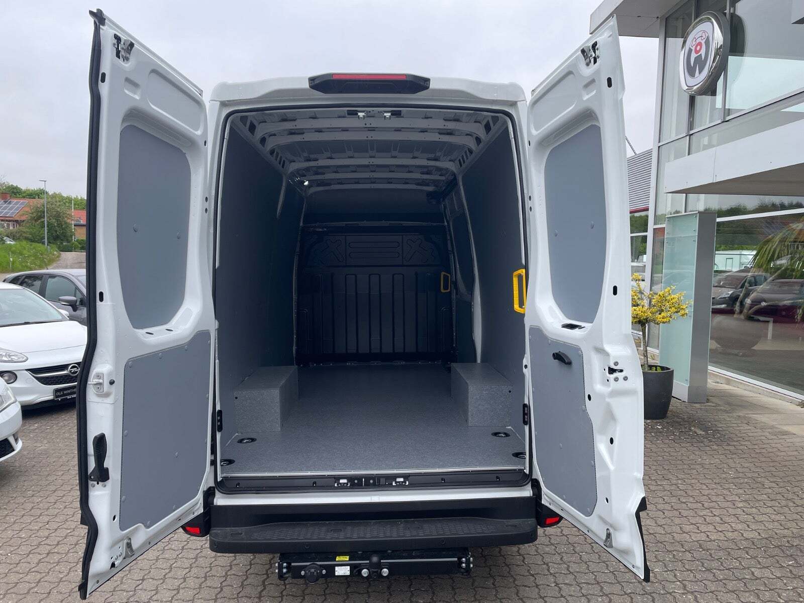 Iveco Daily 3,0 35S18 12m³ Van AG8