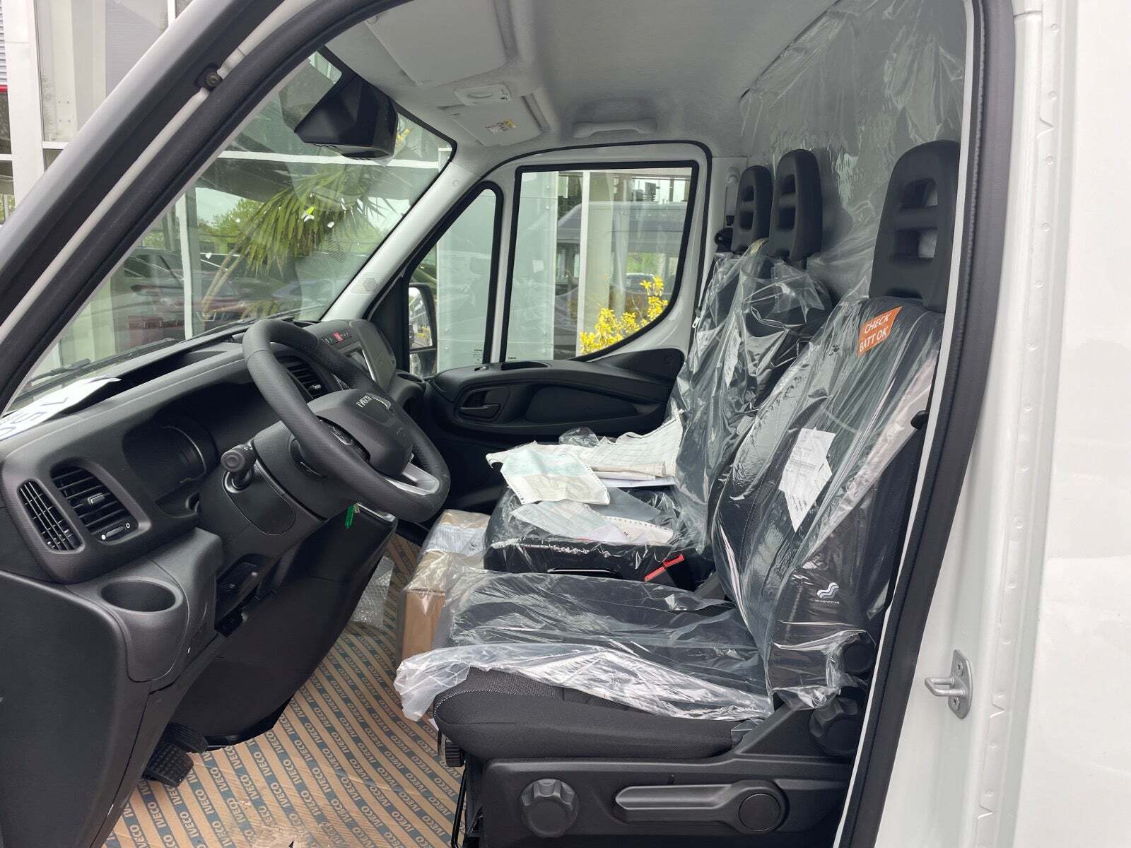 Hvid Iveco Daily fra 2025