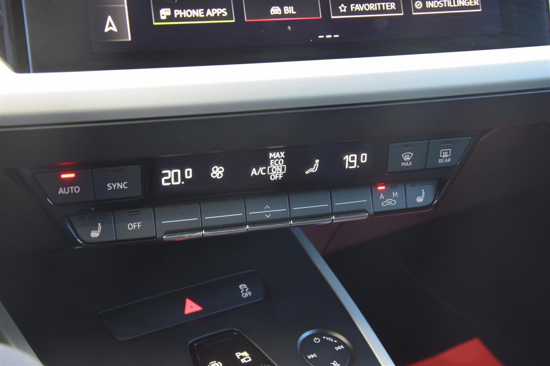 Grå Audi Q4 fra 2022