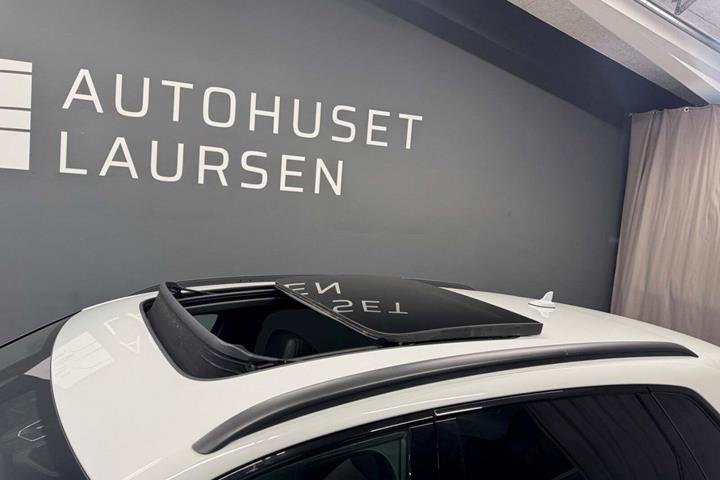 Hvid Audi e-tron fra 2020