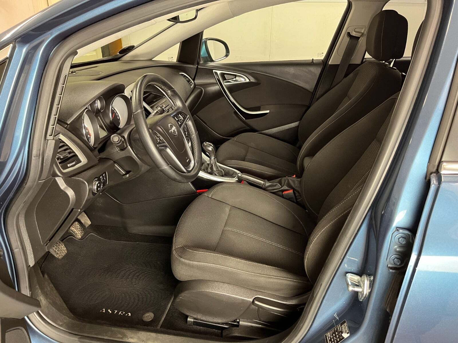 Opel Astra 1,4 T 140 Sport Sports Tourer