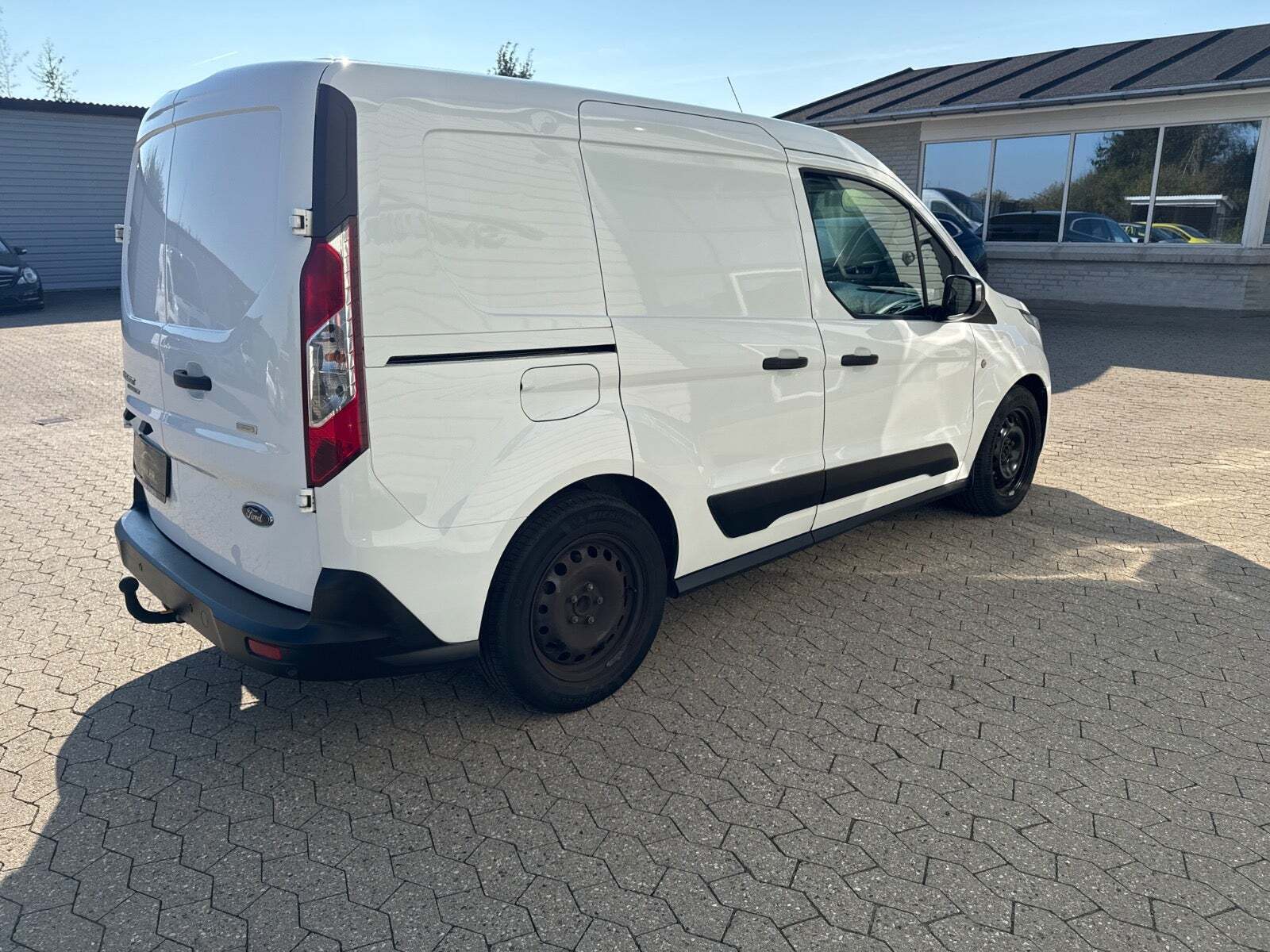 Ford Transit Connect 1,0 SCTi 100 Trend kort