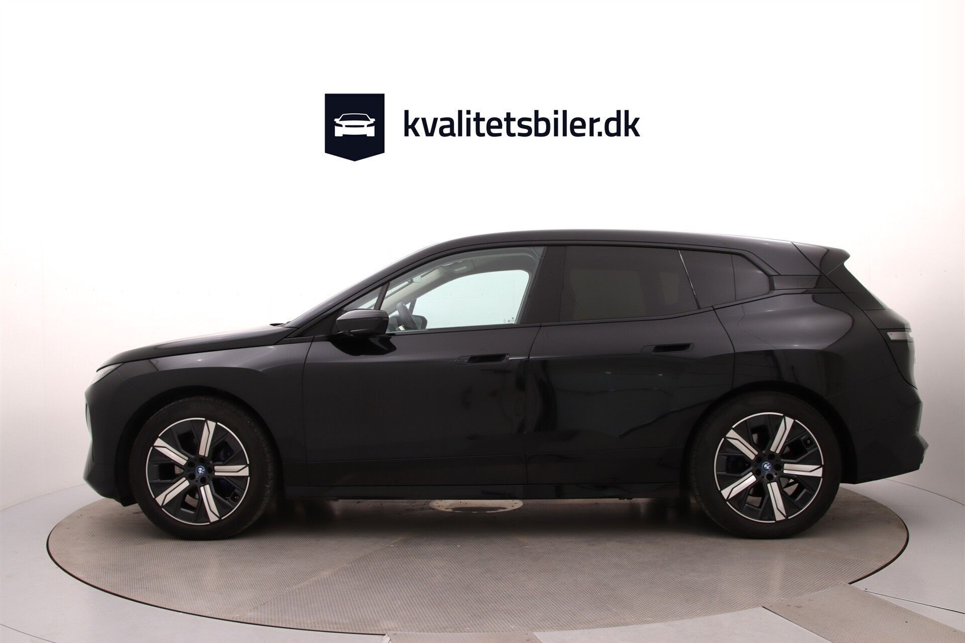 Sort BMW iX fra 2022
