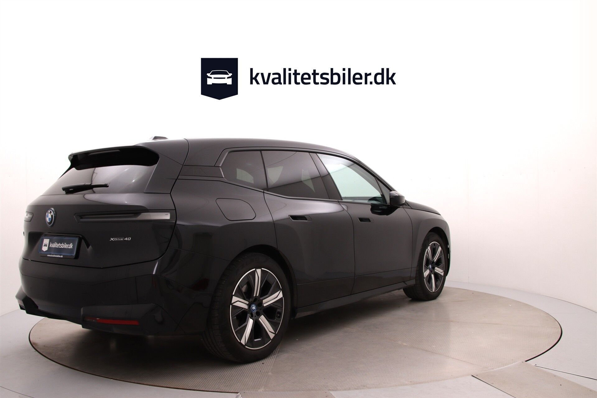 Sort BMW iX fra 2022