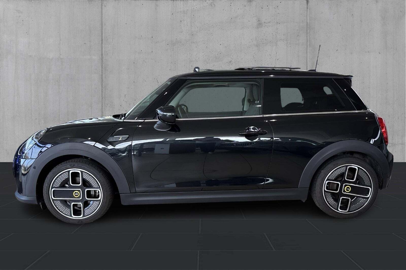 Mini Cooper SE Edition Premium Plus