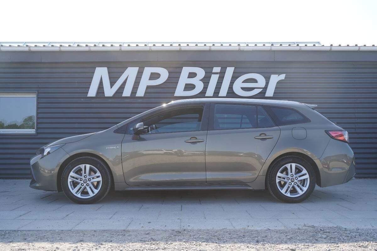 Toyota Corolla 1,8 Hybrid H3 Smart Touring Sports MDS
