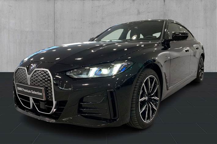 undefined BMW i4 fra 2025 set udefra