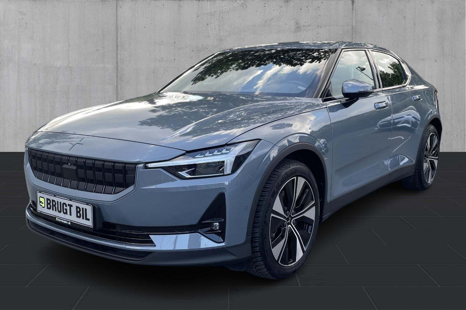 Grå Polestar 2 fra 2024