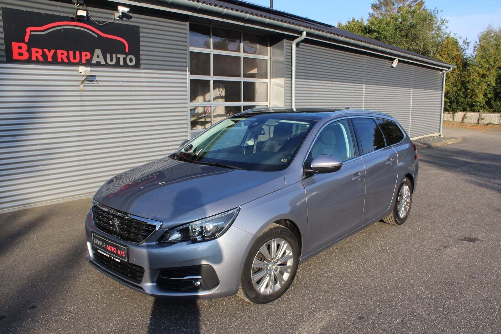 Peugeot 308 1,5 BlueHDi 130 Selection Sky SW