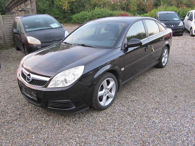 Opel Vectra 1,8 16V Limited 140HK 5d