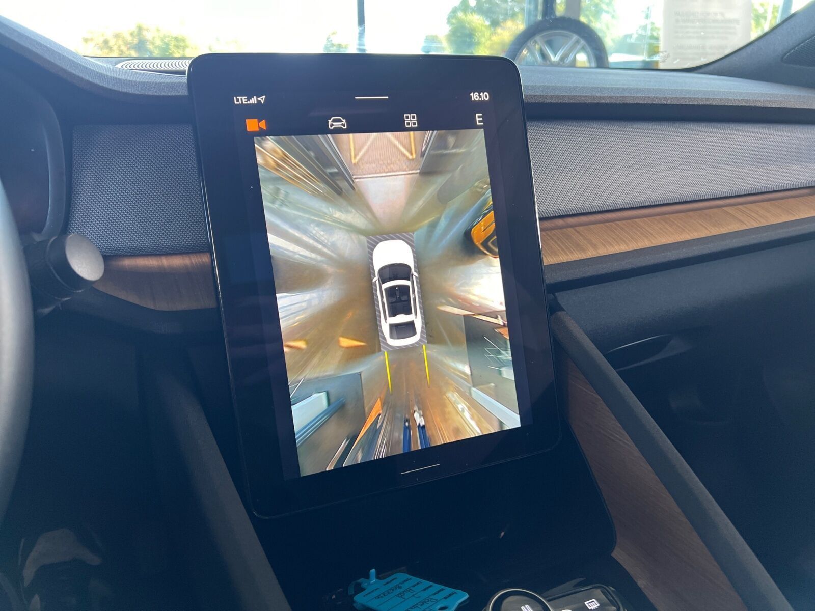 Hvid Polestar 2 fra 2023