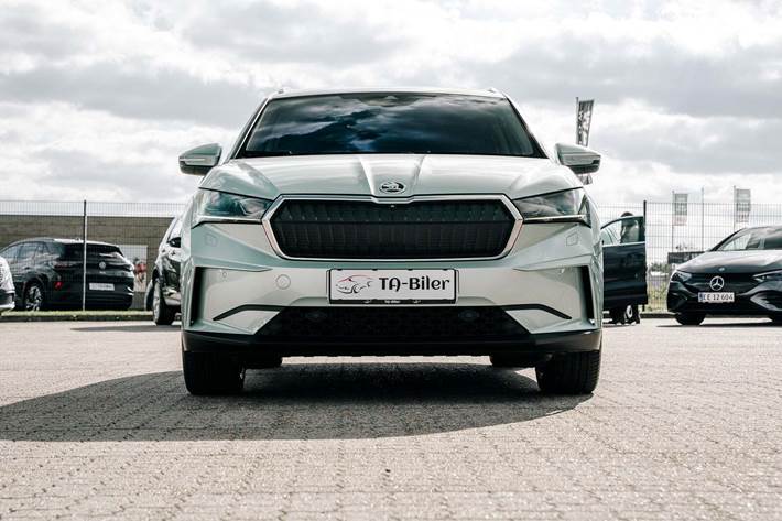 Sølv Skoda Enyaq fra 2021