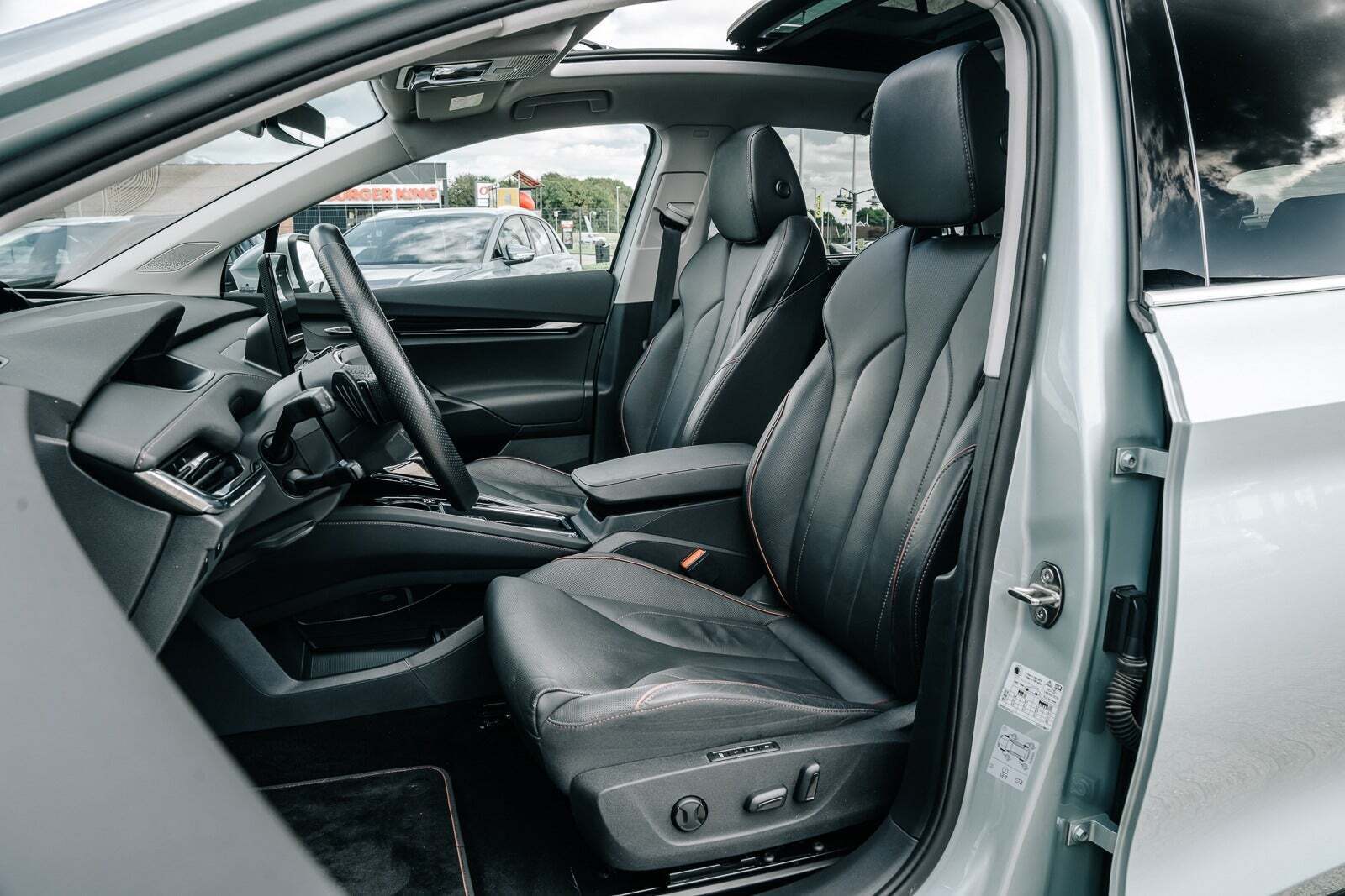 Skoda Enyaq 80 iV Plus Suite