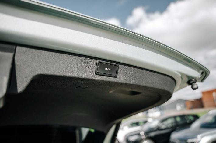 Sølv Skoda Enyaq fra 2021