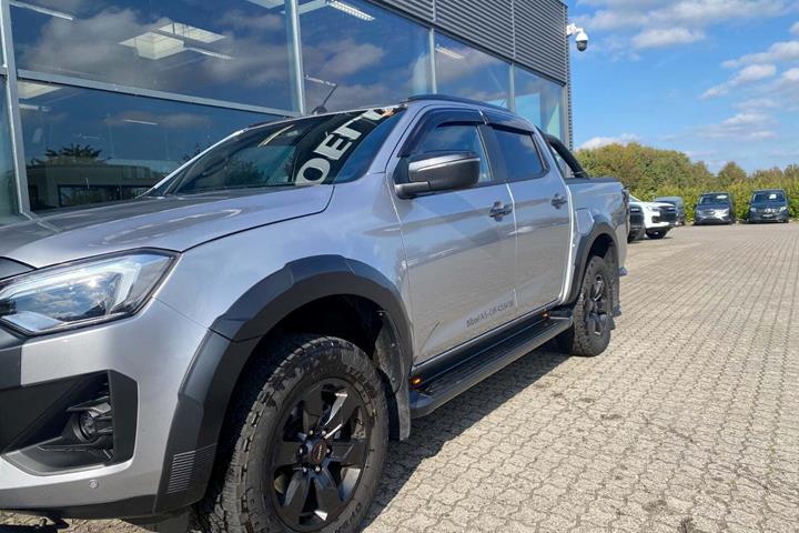 Sølv Isuzu D-Max fra 2025