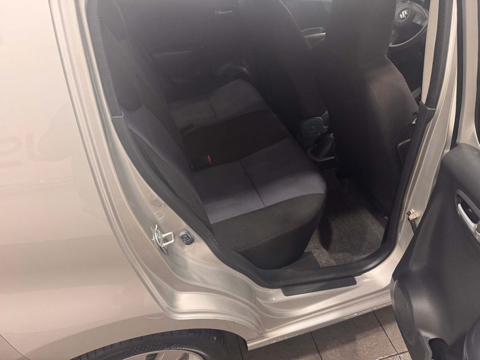 undefined Suzuki Alto fra 2014 set indefra