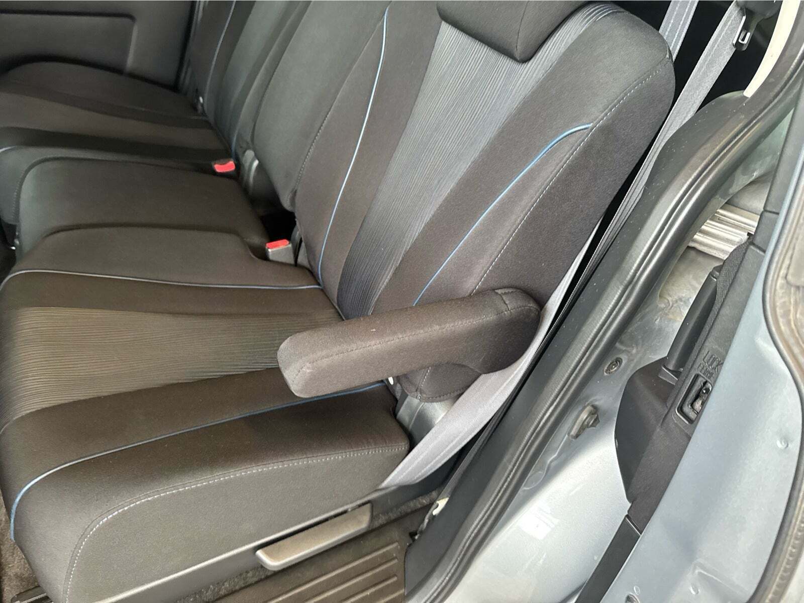 Sølv Mazda 5 fra 2012