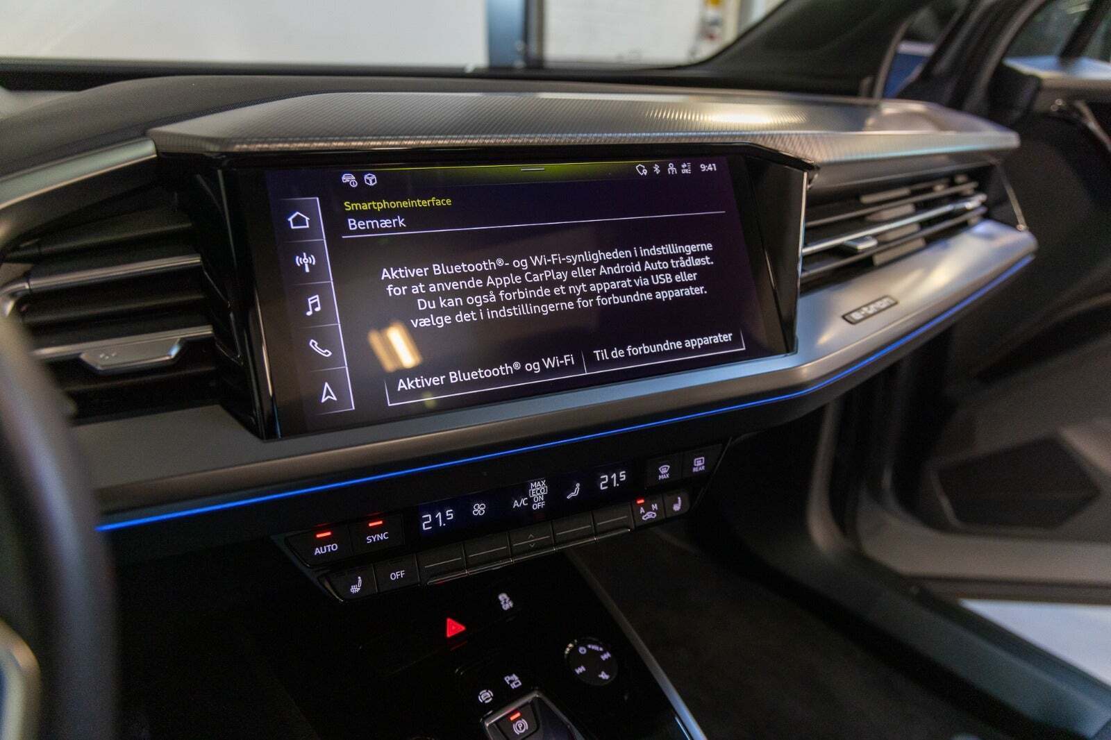 Grå Audi Q4 e-tron fra 2023