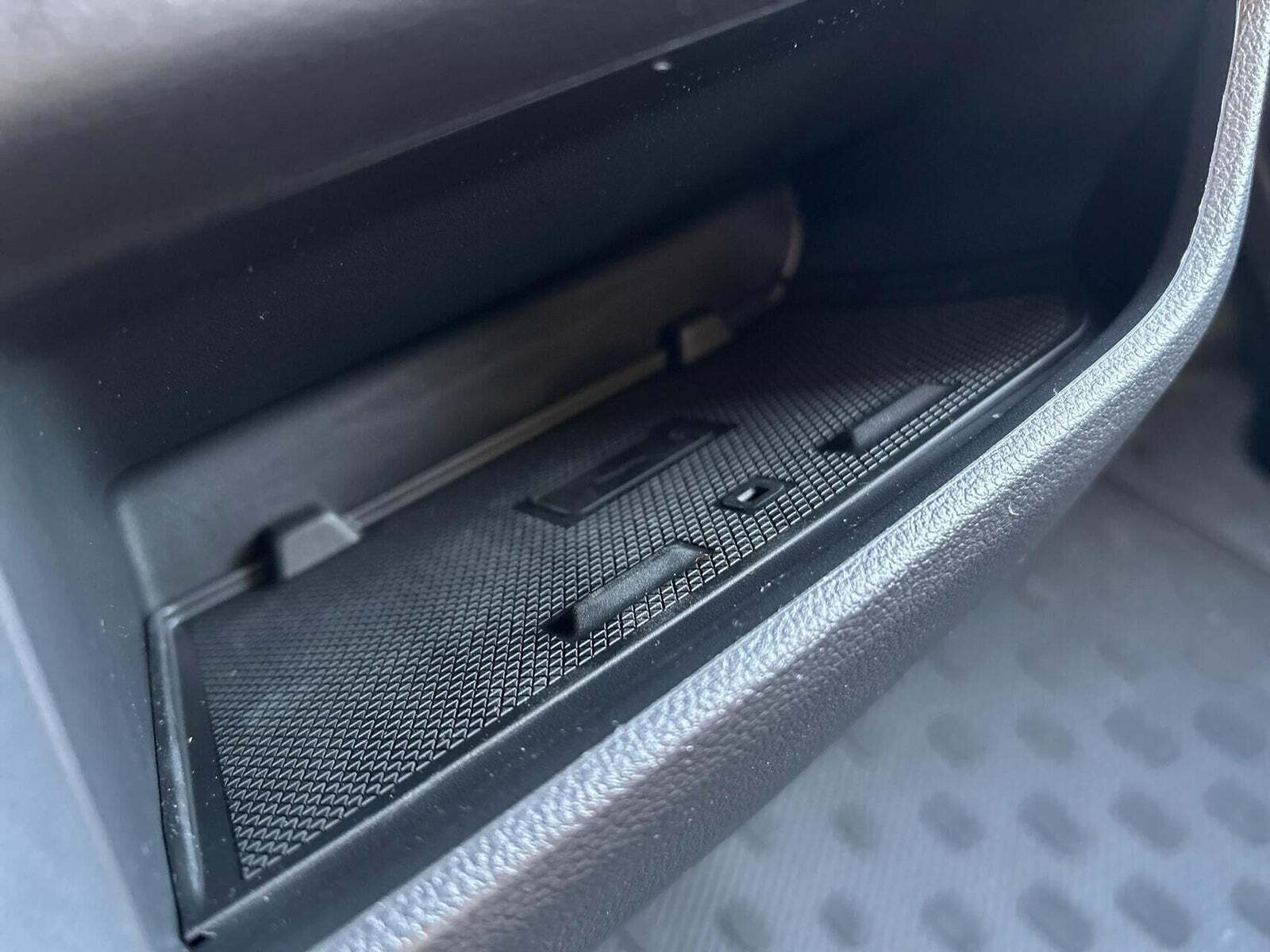 Hvid Renault Trafic fra 2025