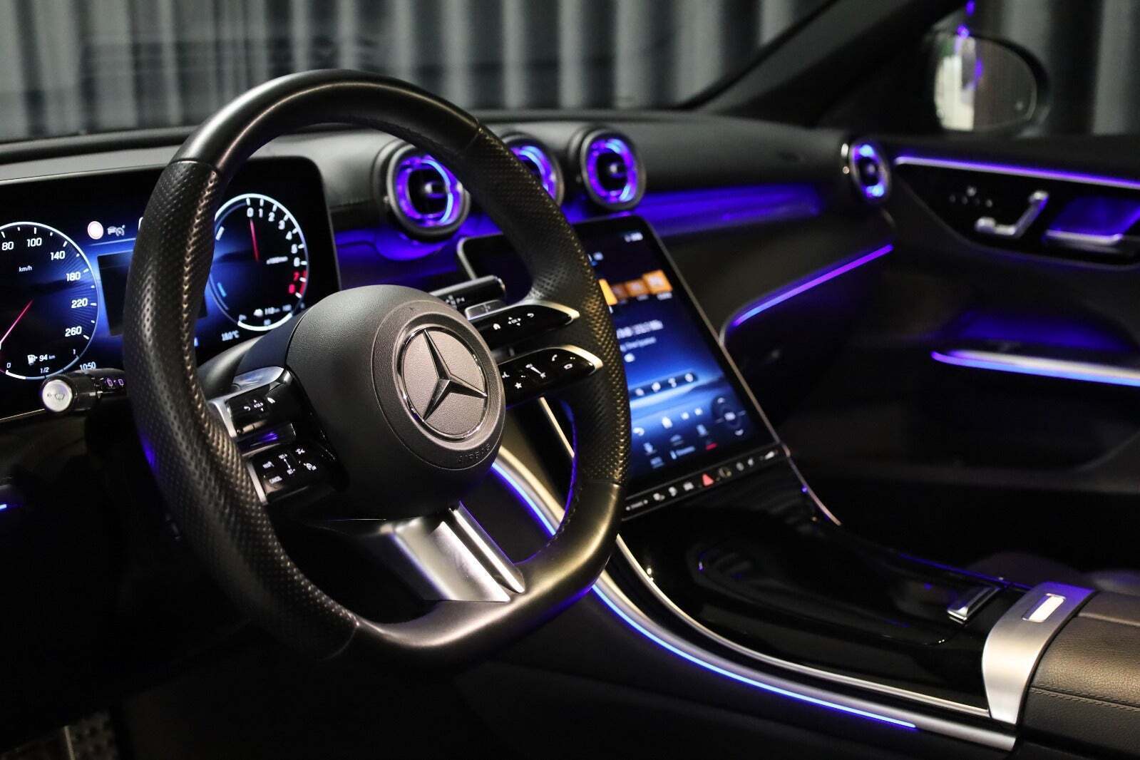 Mercedes C300 e 2,0 Business AMG stc. aut.