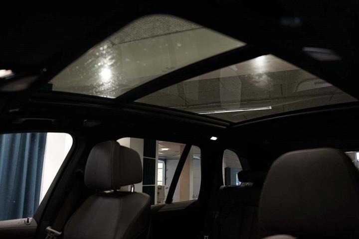Hvid BMW X5 fra 2021