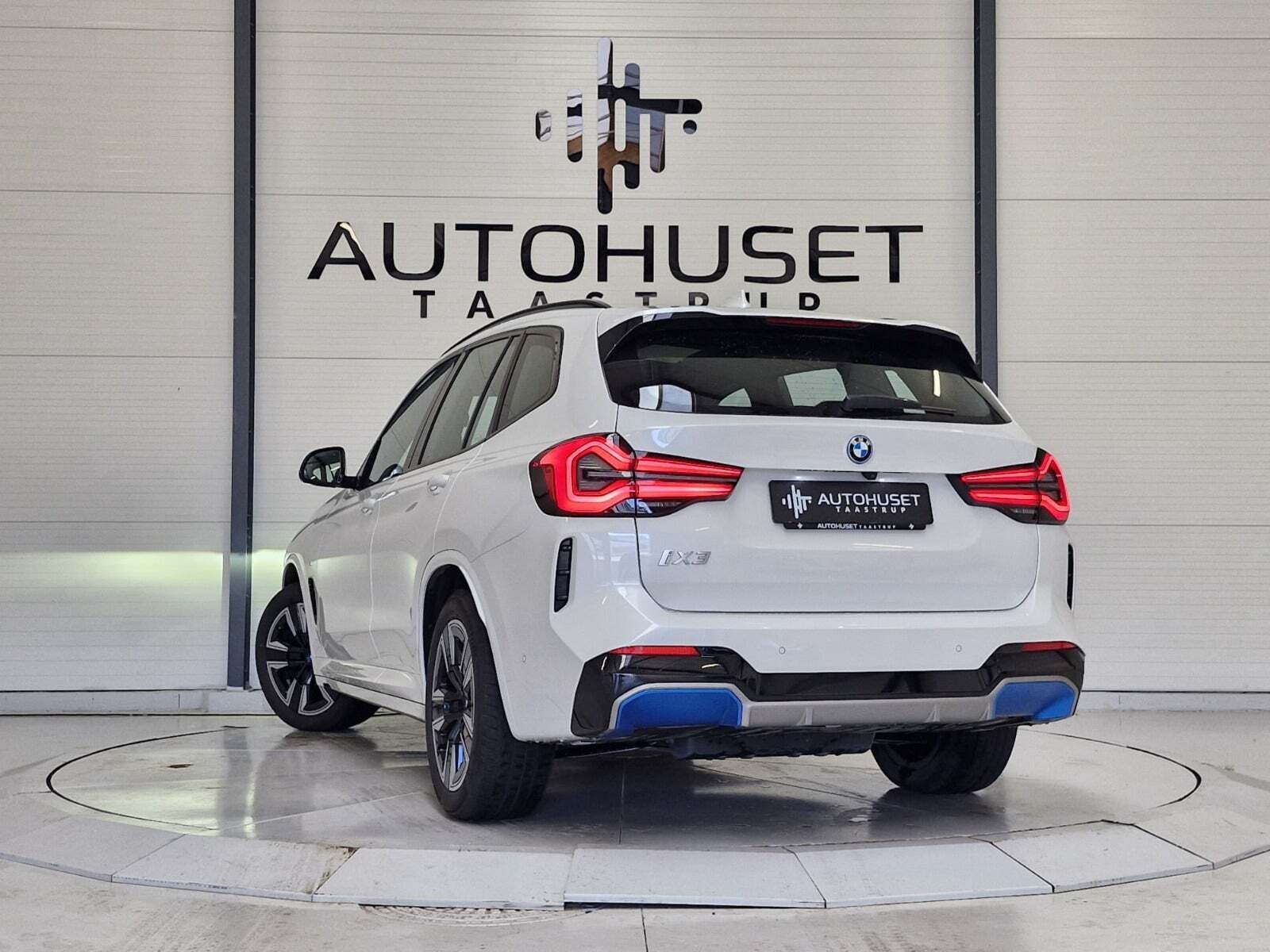 BMW iX3 Charged M-Sport