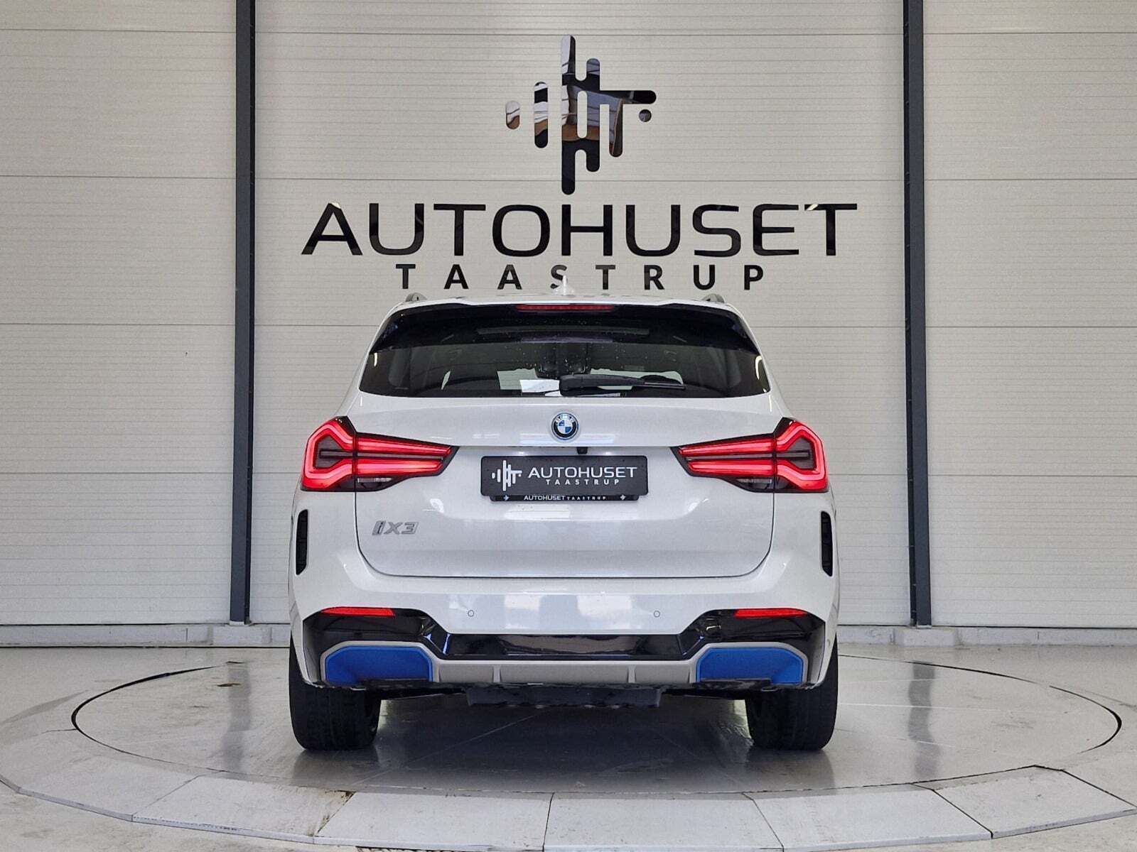 BMW iX3 Charged M-Sport