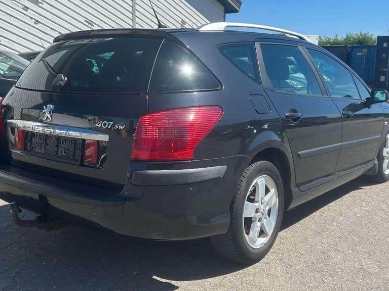 Peugeot 407 1,6 HDi SR SW