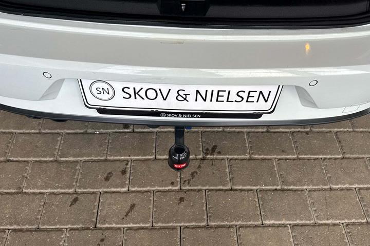 Hvid VW Golf VII fra 2017