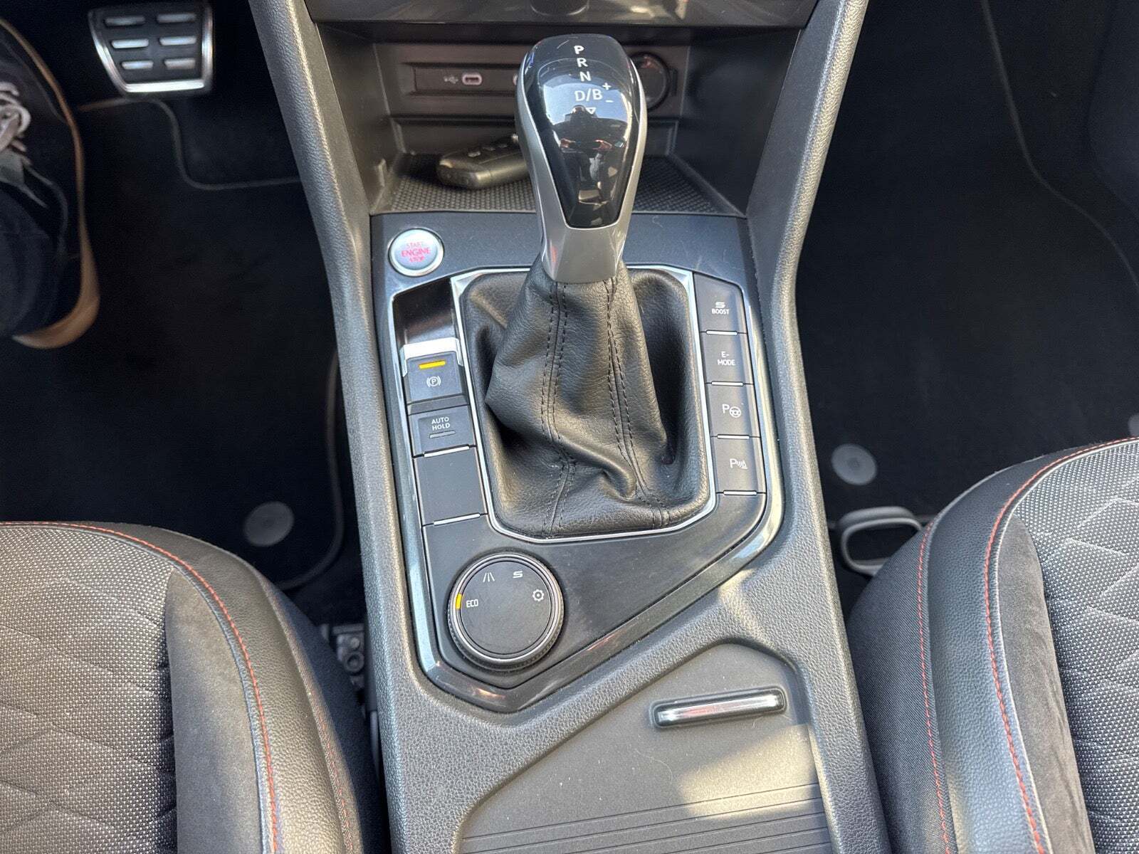 Grå Seat Tarraco fra 2021