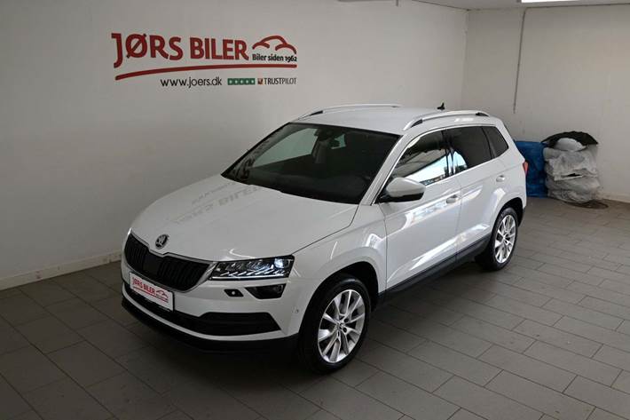 Hvid Skoda Karoq fra 2020
