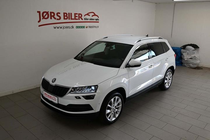Hvid Skoda Karoq fra 2020