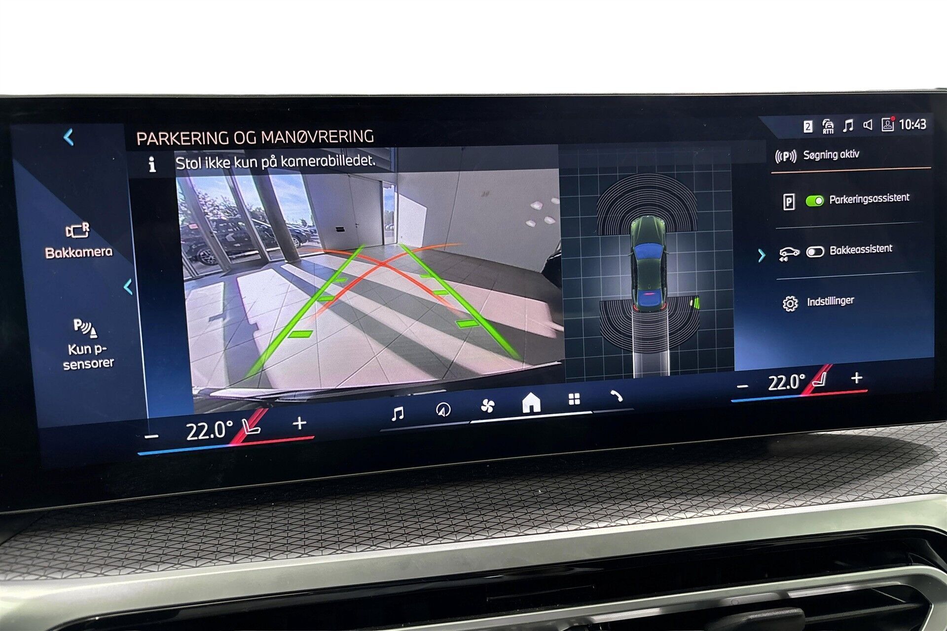 Grøn BMW i4 fra 2024