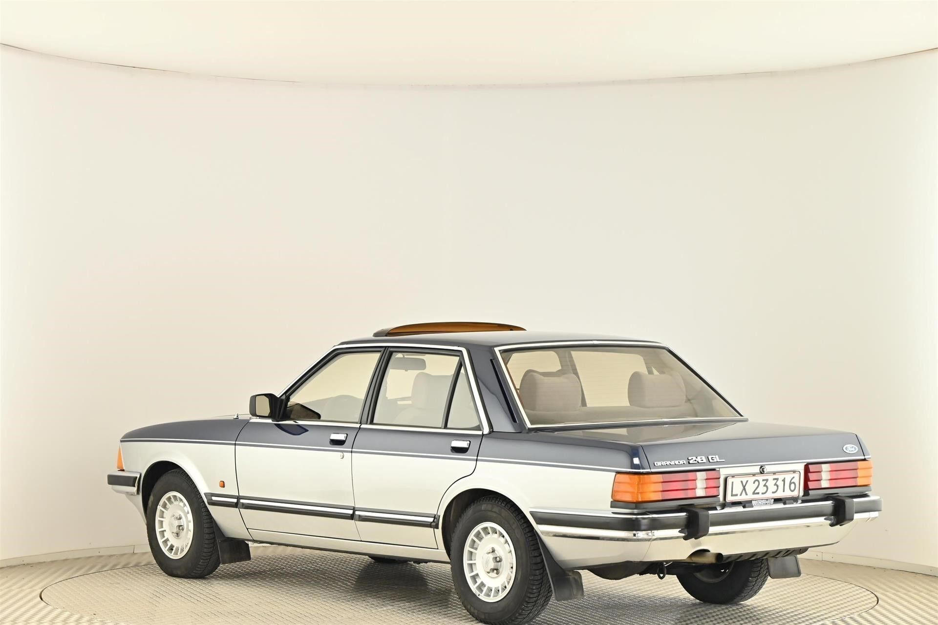 Ford Granada 2,8 i 150HK