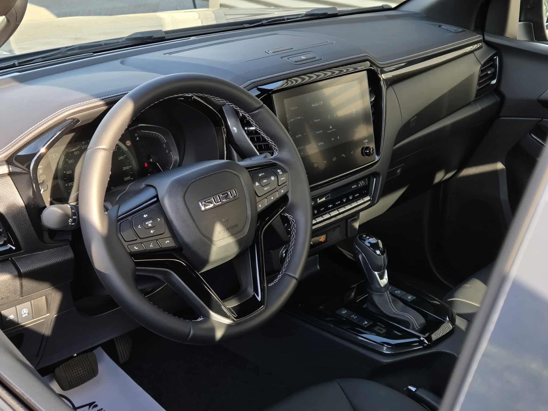 Isuzu D-Max 1,9 Extended Cab D Exclusive 3ton 4WD 163HK Pick-Up 6g Aut.