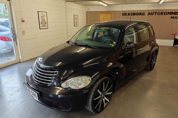 Gul Chrysler PT Cruiser fra 2007 set udefra