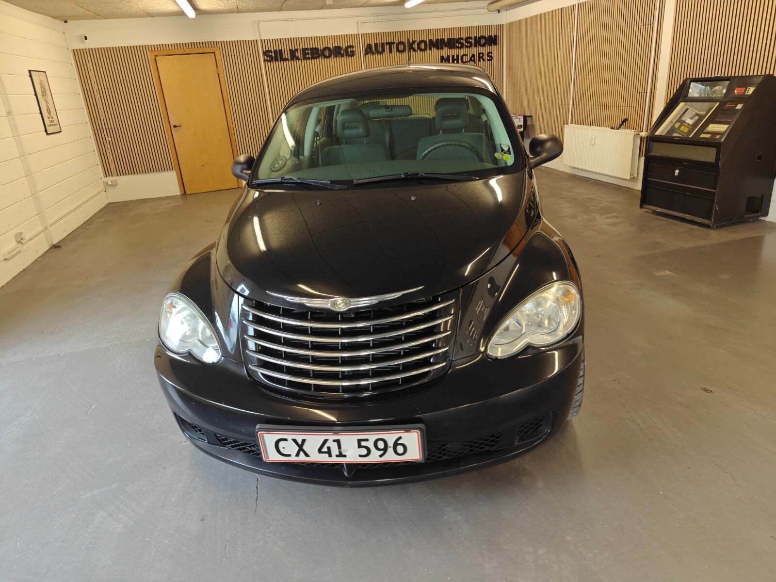 Gul Chrysler PT Cruiser fra 2007 set udefra