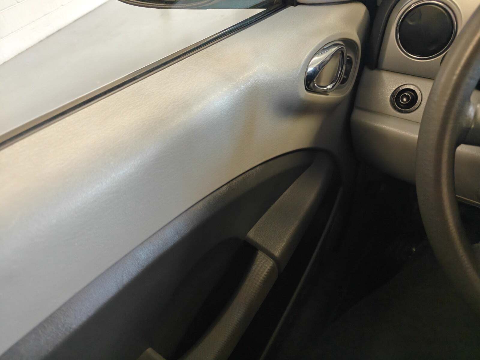 Gul Chrysler PT Cruiser fra 2007