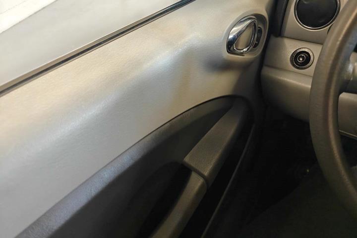 Gul Chrysler PT Cruiser fra 2007