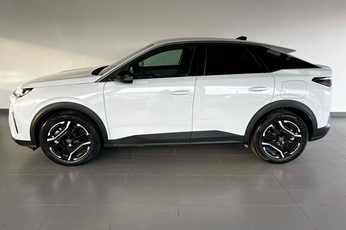 Hvid Peugeot e-3008 fra 2024