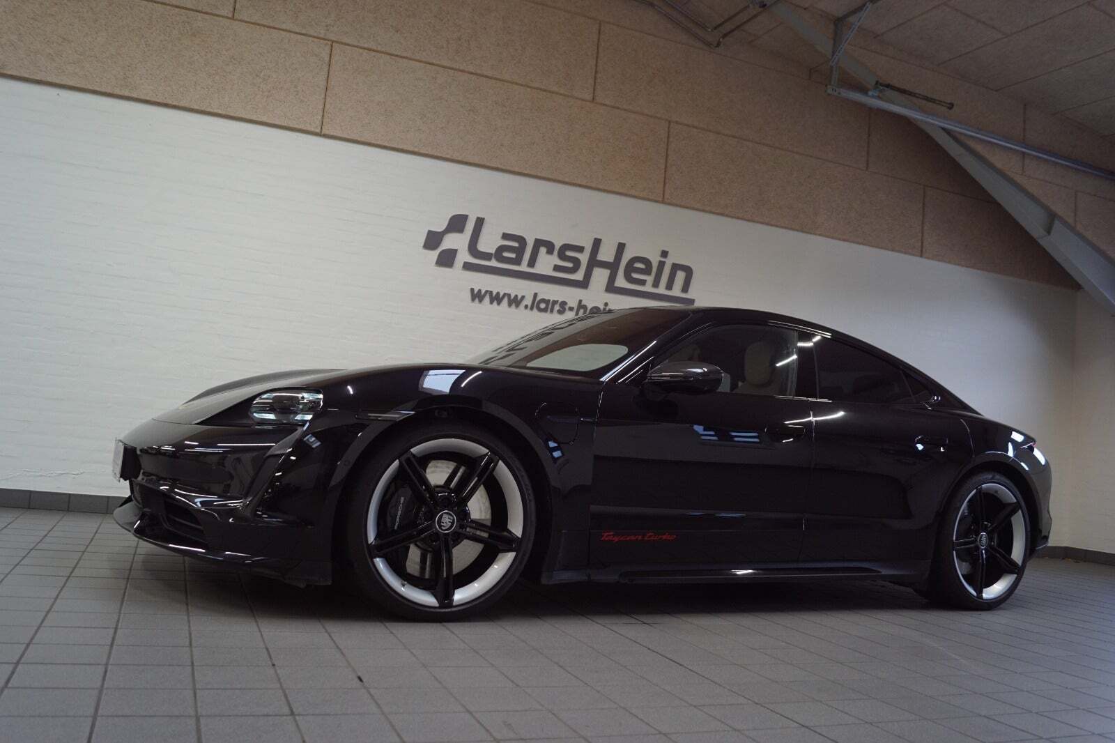 Porsche Taycan Turbo Performance+