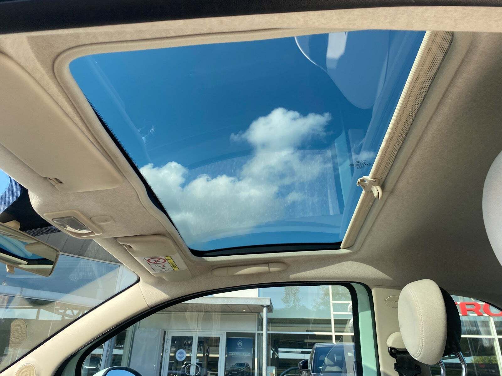 Turquoise Fiat 500 fra 2018