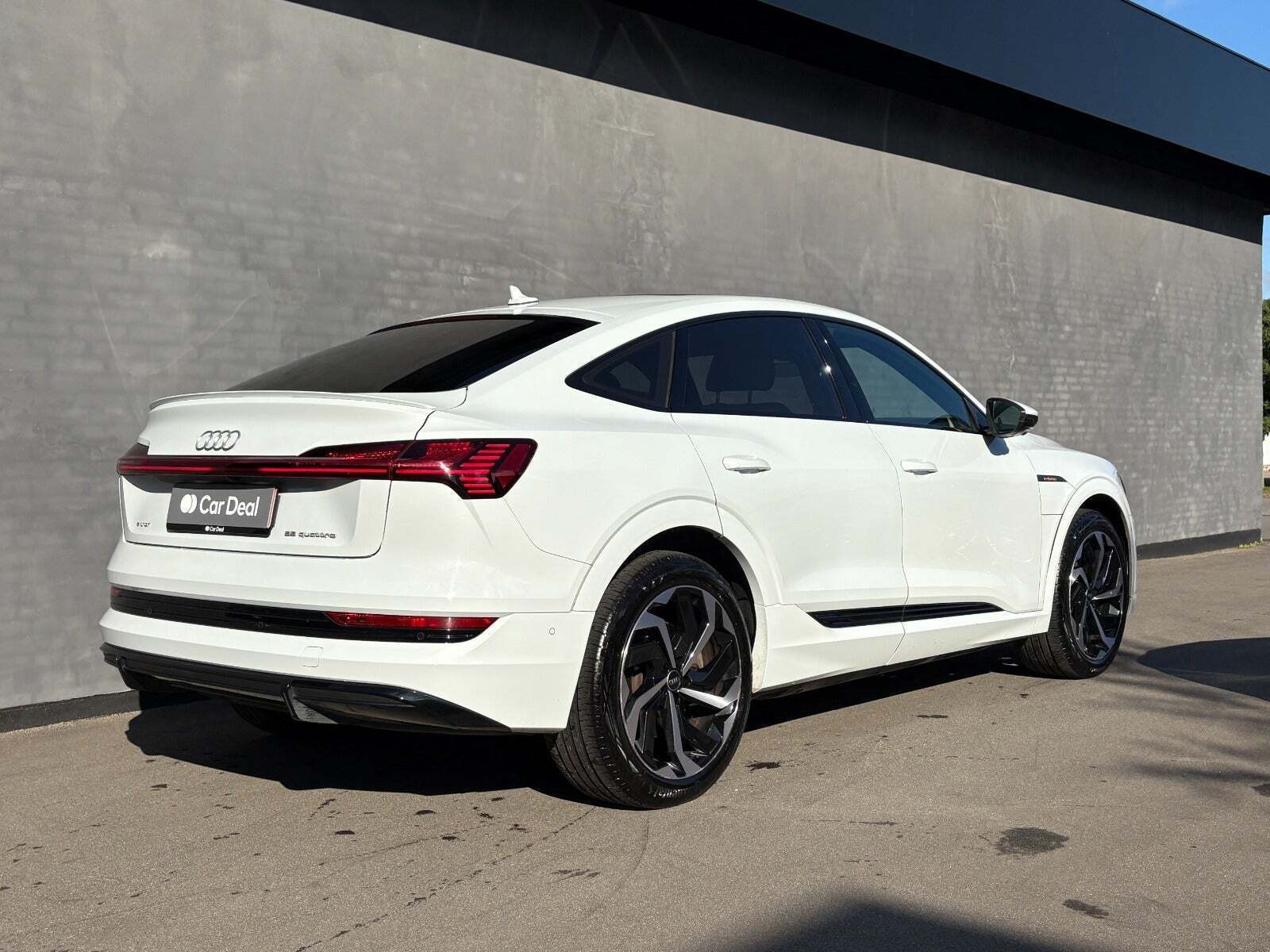Audi e-tron 55 S-line Sportback quattro