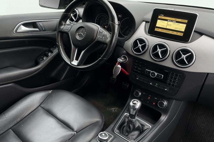 undefined Mercedes B180 fra 2012