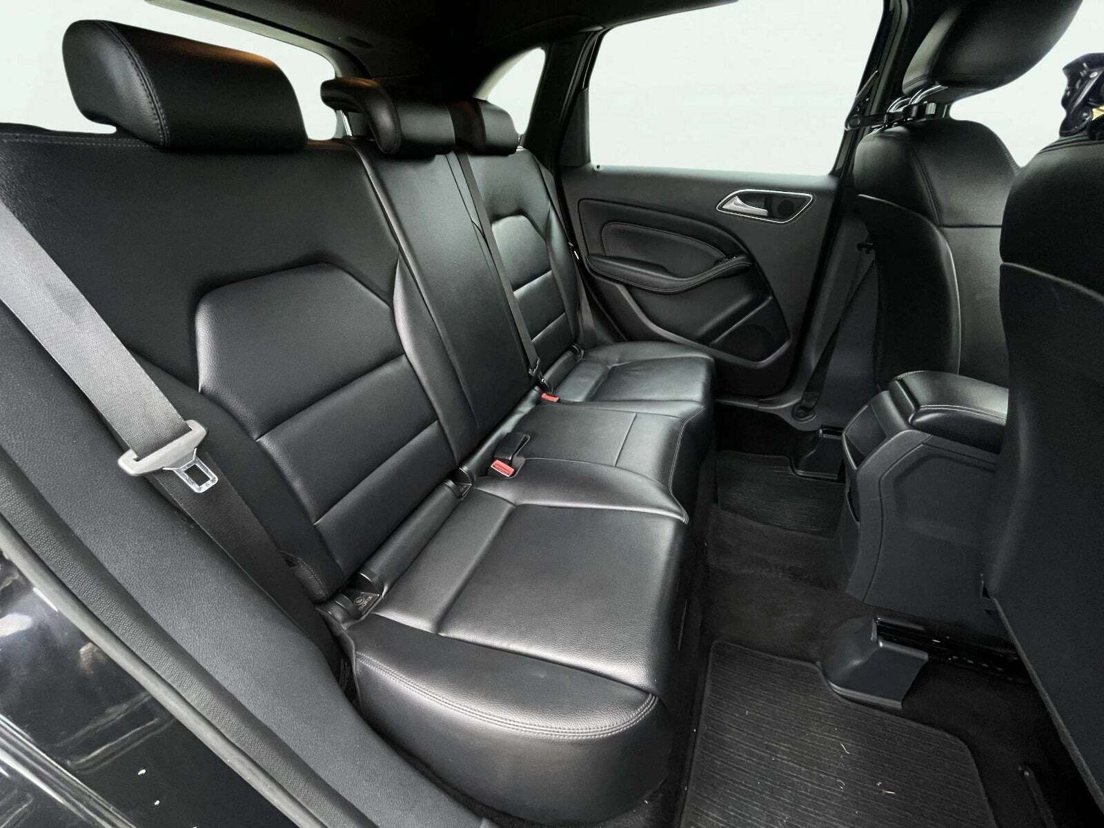 undefined Mercedes B180 fra 2012