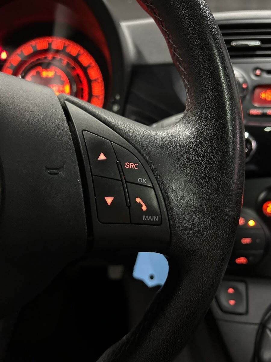 Sort Fiat 500 fra 2015